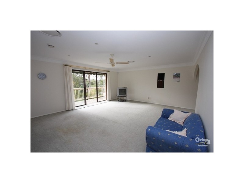 32 Christopher Avenue, Valentine NSW 2280