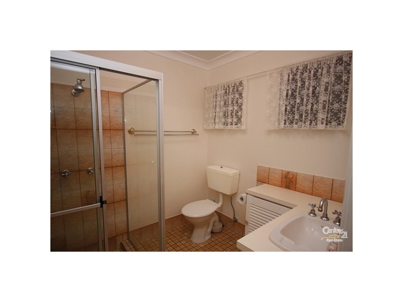 32 Christopher Avenue, Valentine NSW 2280