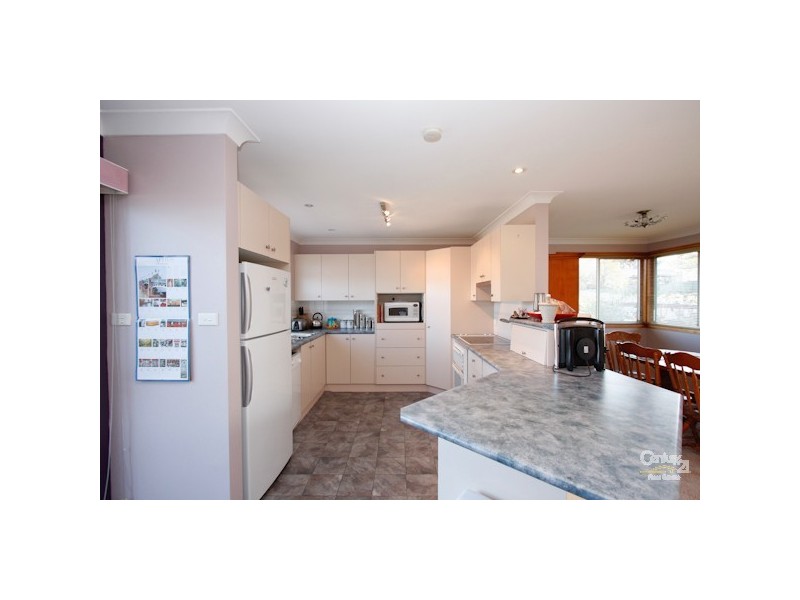 15 Shereline Avenue, Jesmond NSW 2299
