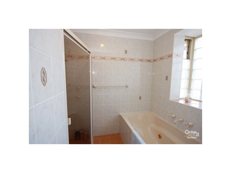 15 Shereline Avenue, Jesmond NSW 2299