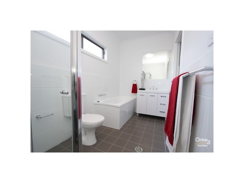 1-4/8 Bayview Street, Warners Bay NSW 2282