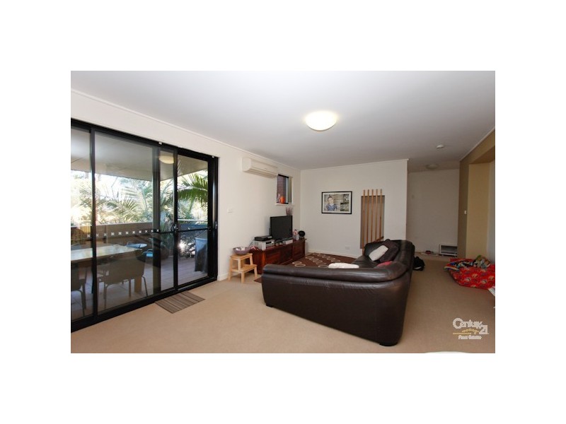 2/9 Howard Street, Warners Bay NSW 2282