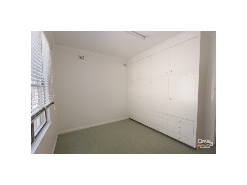6 Butler Crescent, Warners Bay NSW 2282