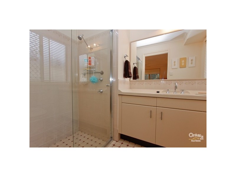 12 Connaught Road, Valentine NSW 2280