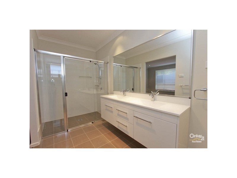 25 John Darling Avenue, Belmont North NSW 2280