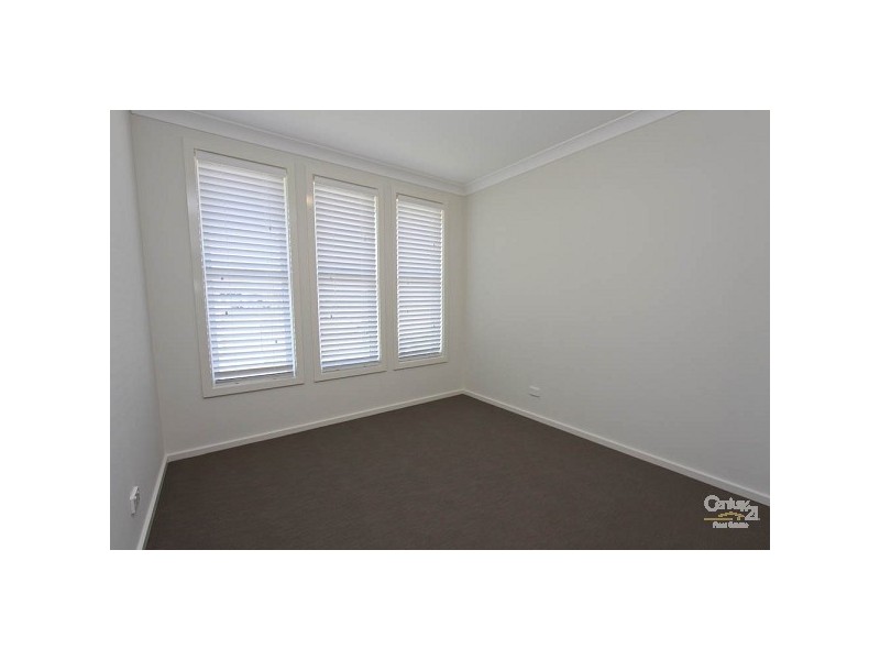 25 John Darling Avenue, Belmont North NSW 2280