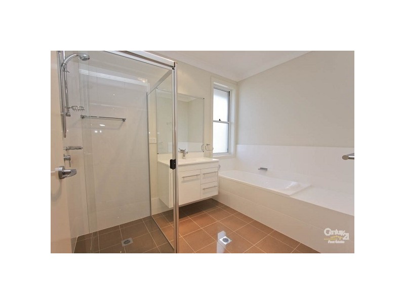 25 John Darling Avenue, Belmont North NSW 2280