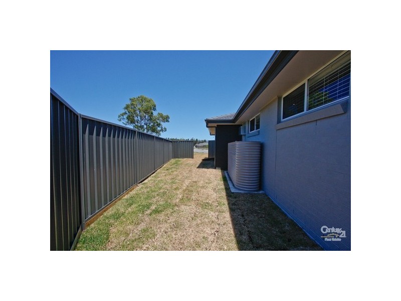 25 John Darling Avenue, Belmont North NSW 2280