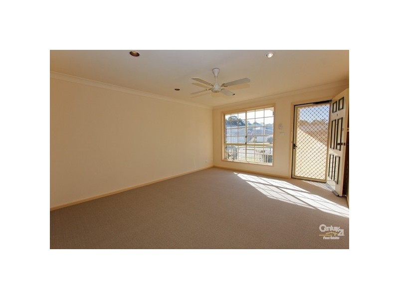 2/6 Ruston Avenue, Valentine NSW 2280
