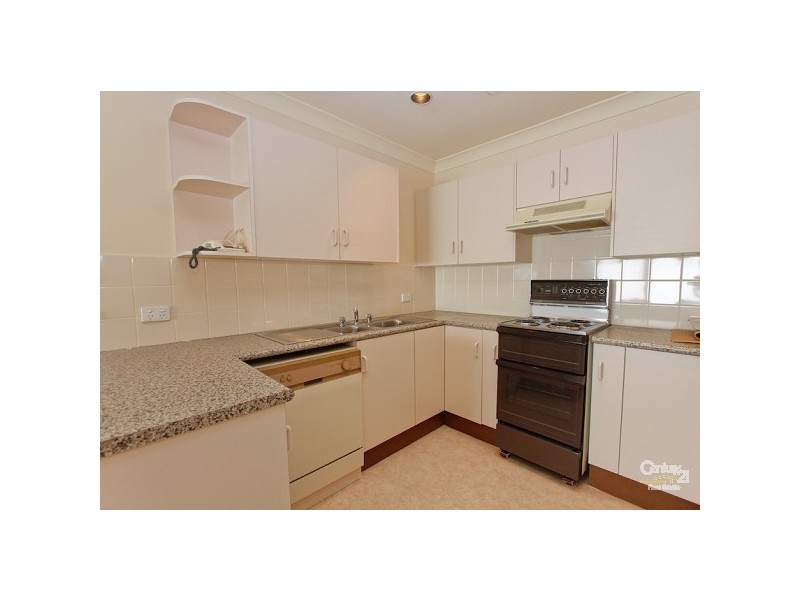 2/6 Ruston Avenue, Valentine NSW 2280