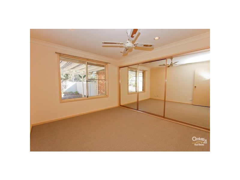 2/6 Ruston Avenue, Valentine NSW 2280