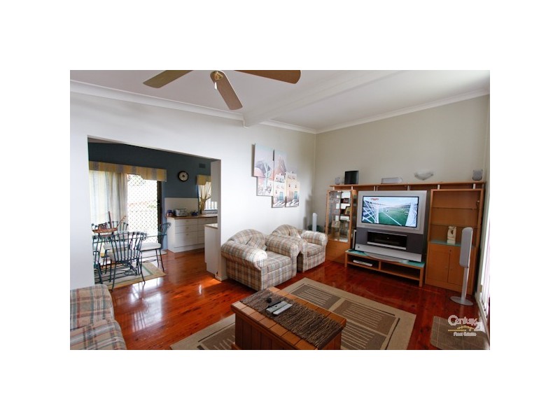 4 Andrew Road, Valentine NSW 2280