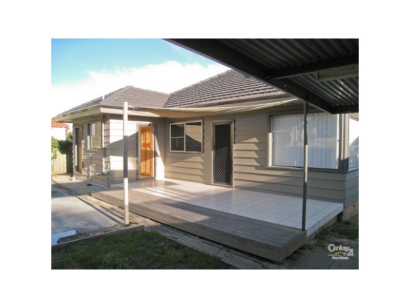 8 Tennent Road, Mount Hutton NSW 2290