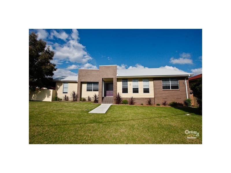 1 Berringar Road, Valentine NSW 2280