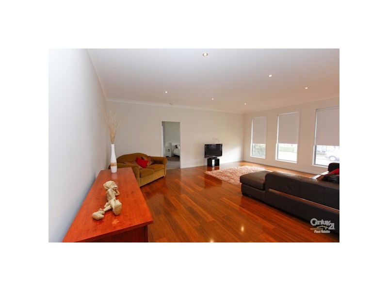 1 Berringar Road, Valentine NSW 2280