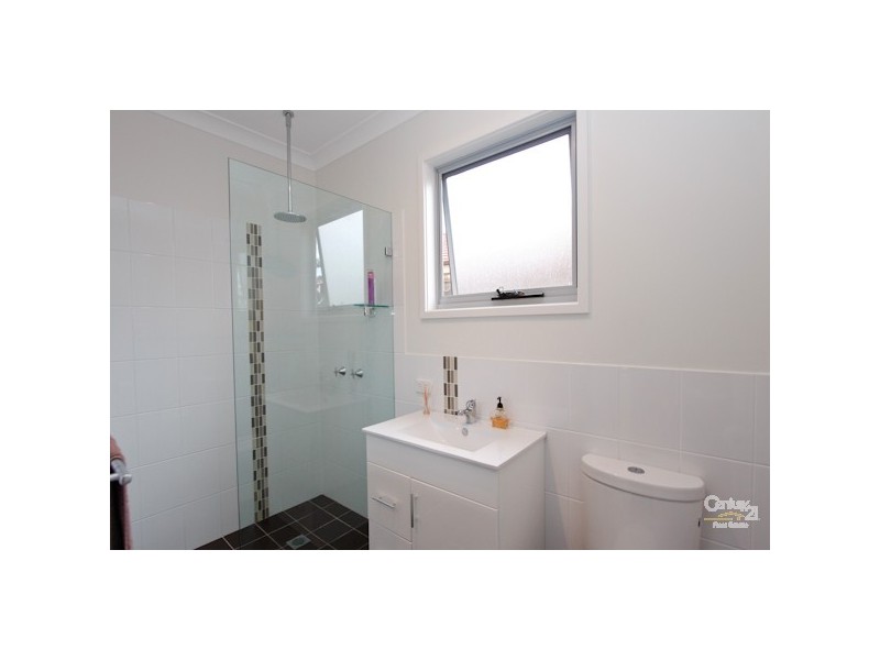 1 Berringar Road, Valentine NSW 2280