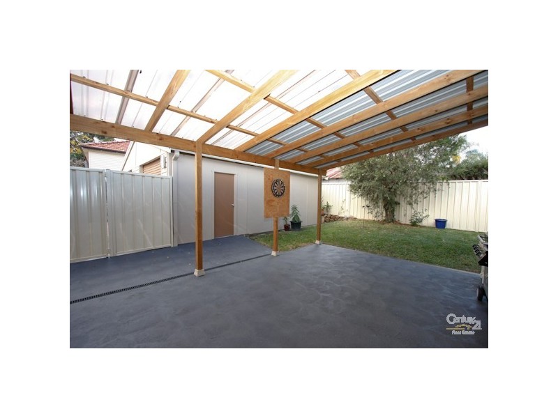 1 Berringar Road, Valentine NSW 2280