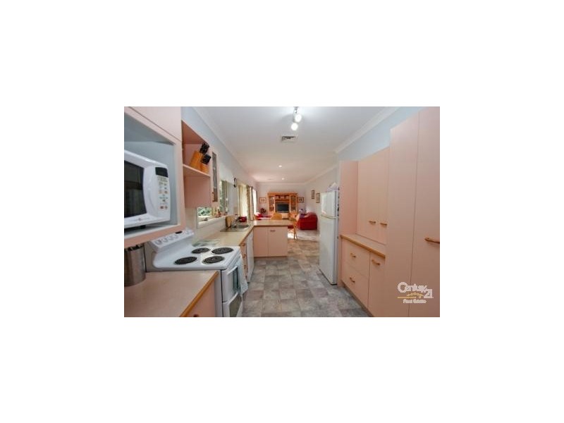 19 Trafalgar Crescent, Valentine NSW 2280