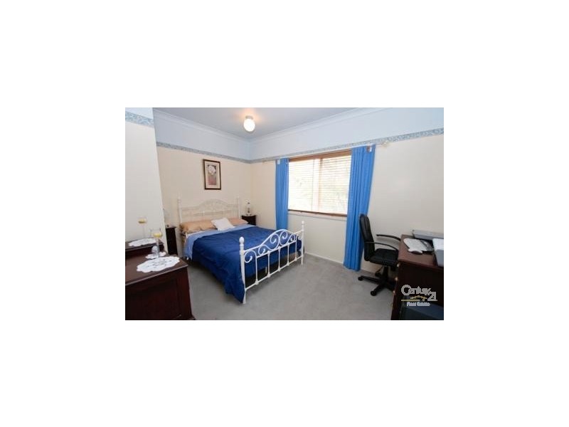 19 Trafalgar Crescent, Valentine NSW 2280
