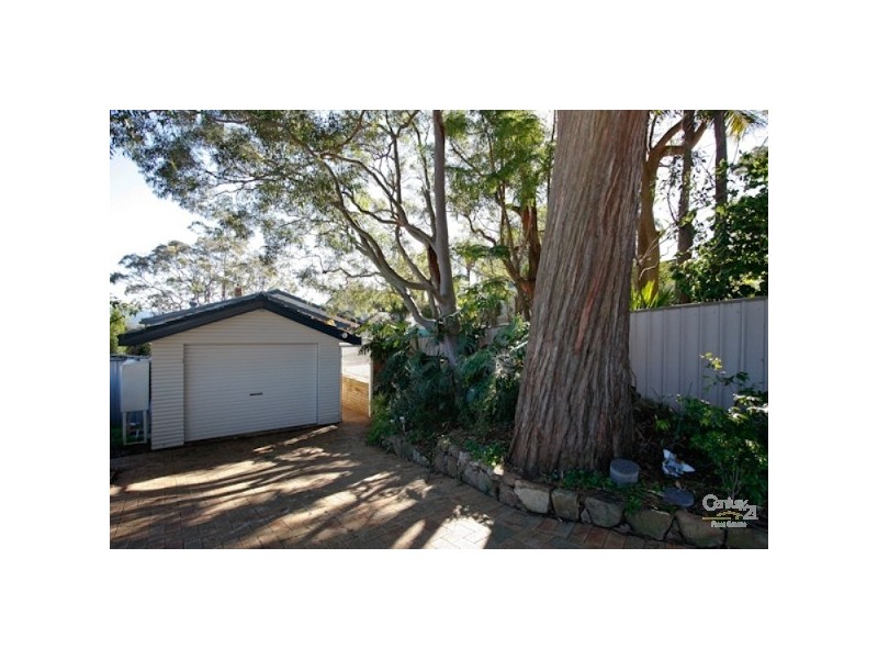 6 Butler Crescent, Warners Bay NSW 2282