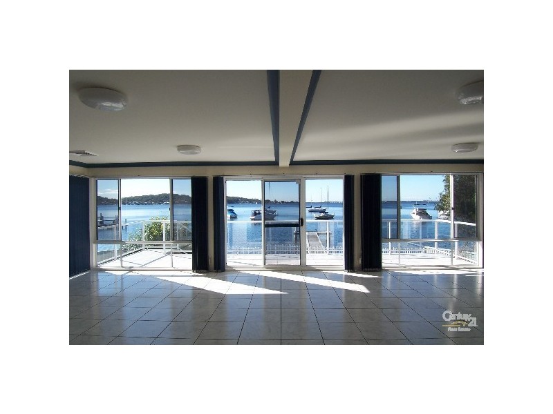 183 Fishing Point Road, Fishing Point NSW 2283