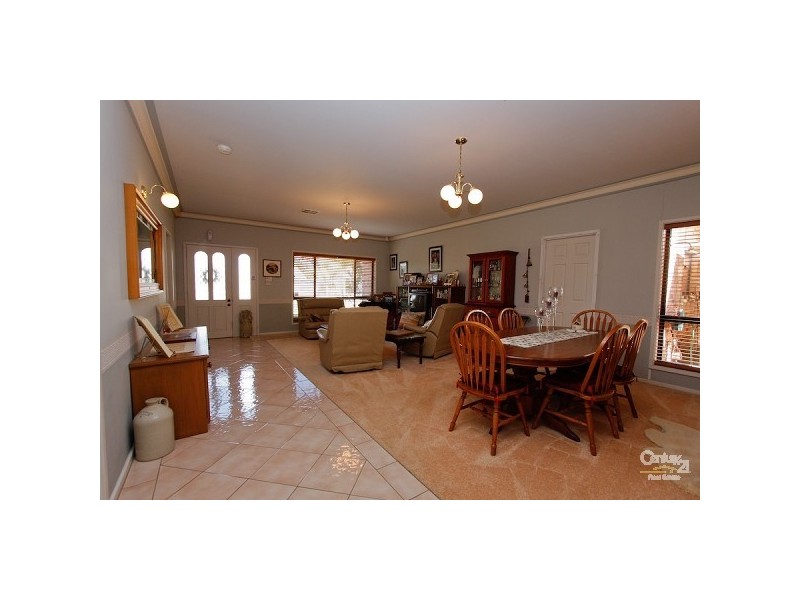 243A Warners Bay Road, Mount Hutton NSW 2290