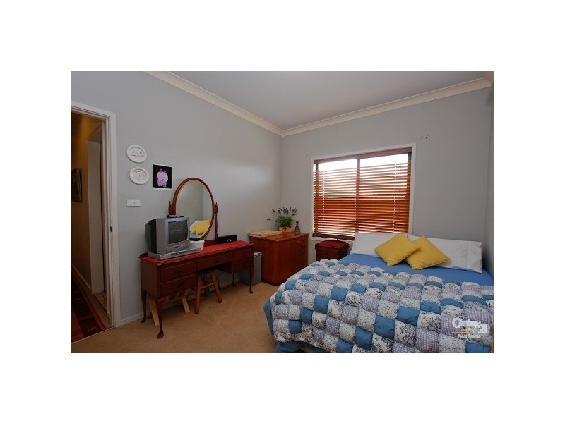 243A Warners Bay Road, Mount Hutton NSW 2290