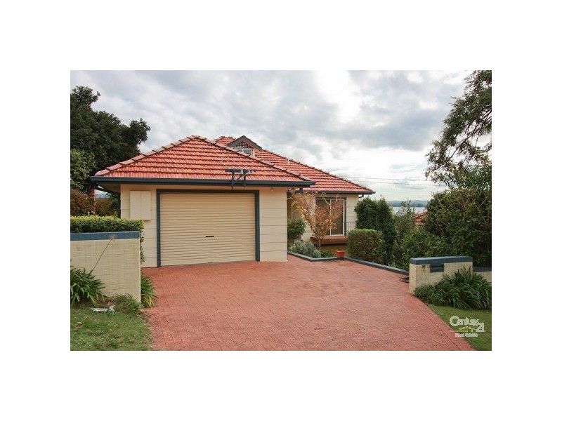 7 Croft Road, Eleebana NSW 2282