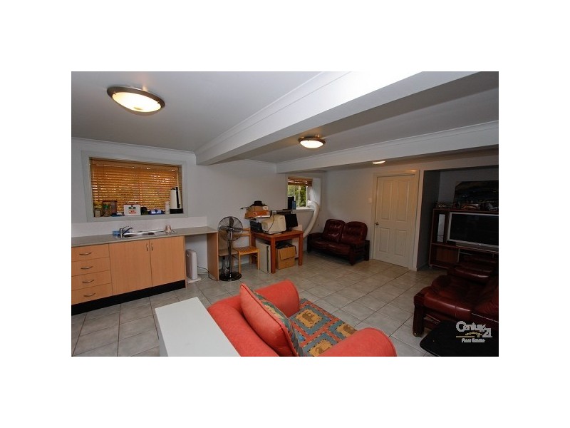 7 Croft Road, Eleebana NSW 2282