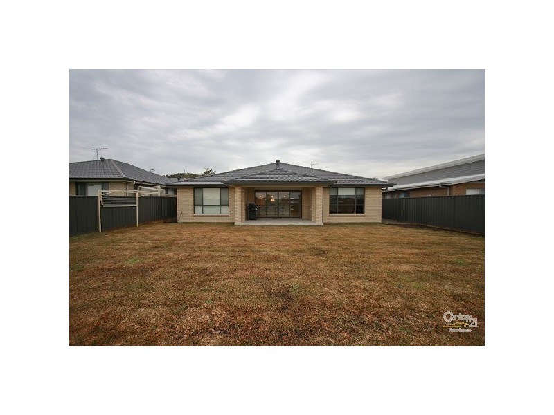 66 Dalmeny Drive, Macquarie Hills NSW 2285
