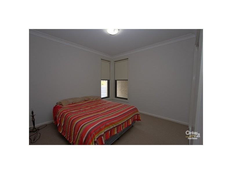 66 Dalmeny Drive, Macquarie Hills NSW 2285