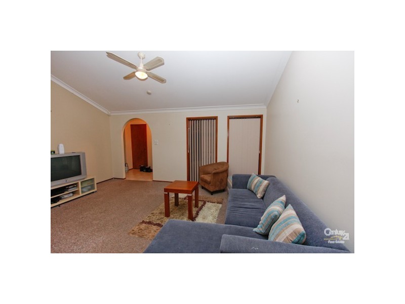 20 Davies Parade, Mount Hutton NSW 2290