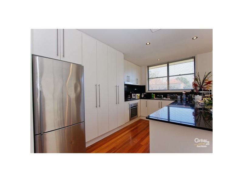 83 Geraldton Drive, Redhead NSW 2290