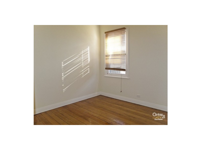 4 Bibby Street, Hamilton NSW 2303