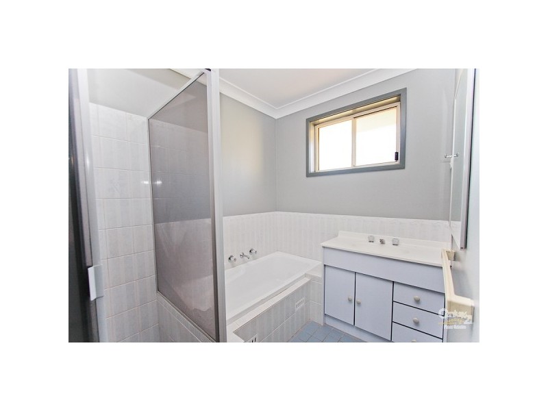 27 Salix Drive, Edgeworth NSW 2285