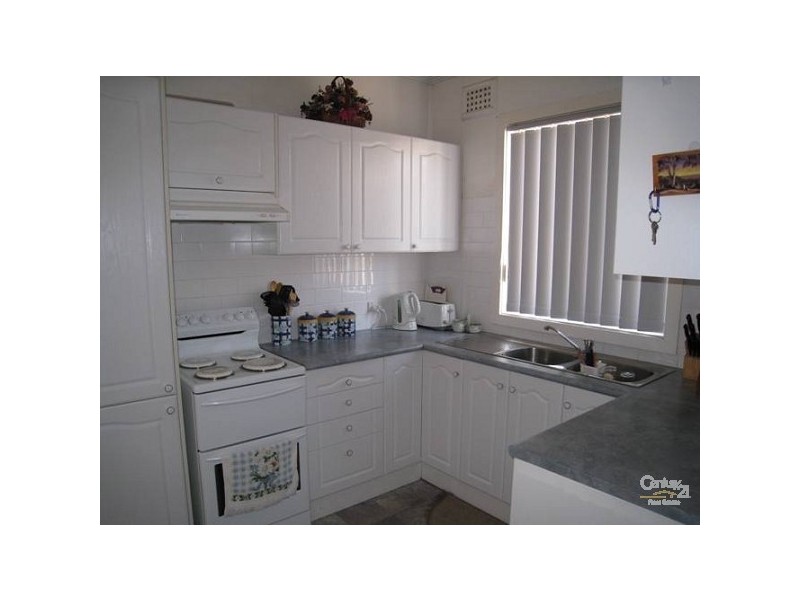 37 Albert Street, Belmont NSW 2280