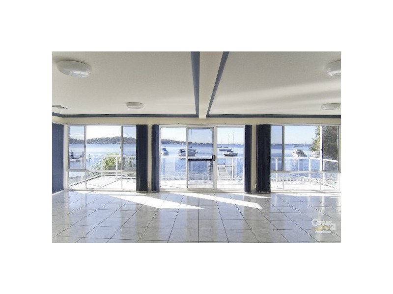 183 Fishing Point Road, Fishing Point NSW 2283