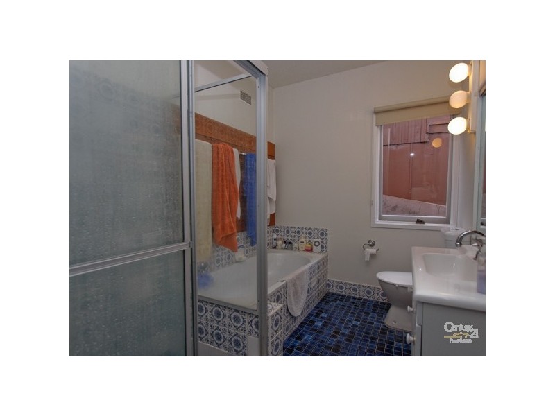 26 Frederick Street, Valentine NSW 2280