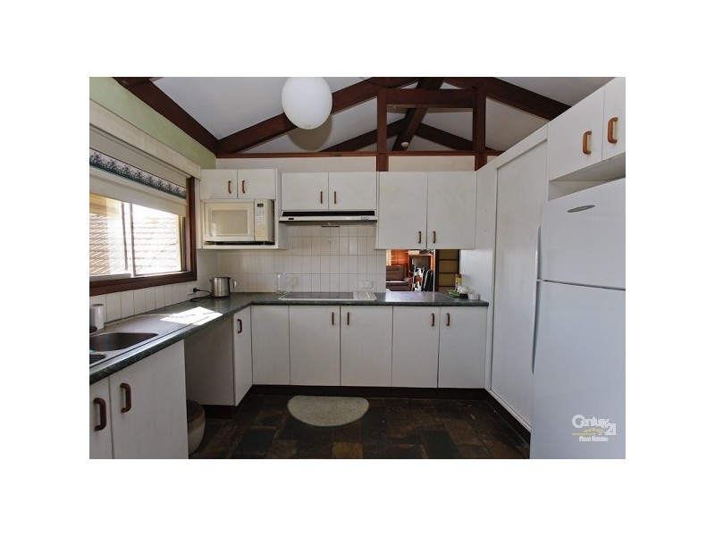 40 Albert Street, Valentine NSW 2280