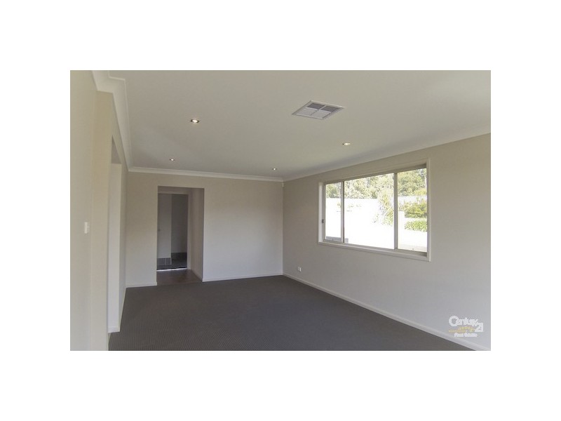 27 The Hill, Valentine NSW 2280