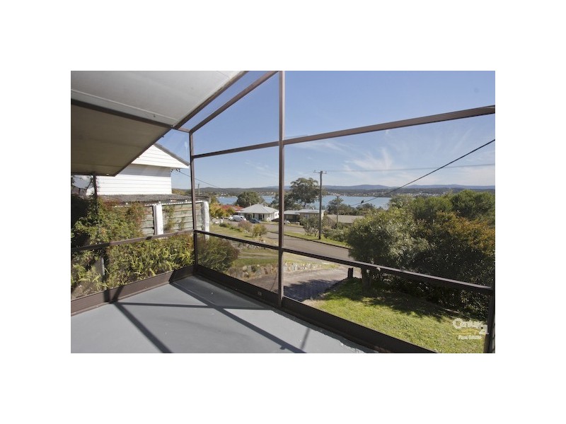 8 Farm Street, Speers Point NSW 2284