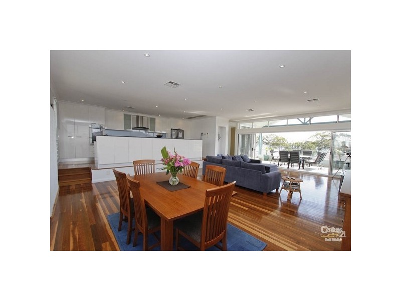 54 Victor Avenue, Valentine NSW 2280