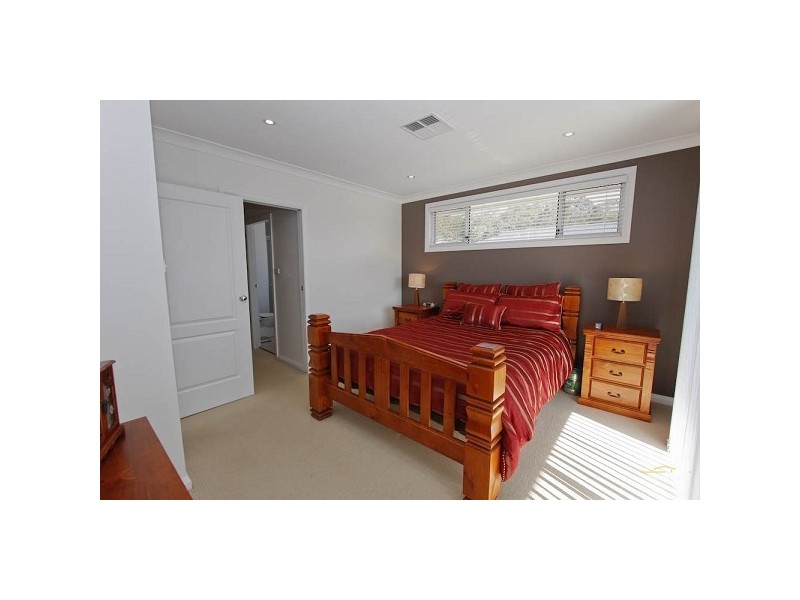 54 Victor Avenue, Valentine NSW 2280