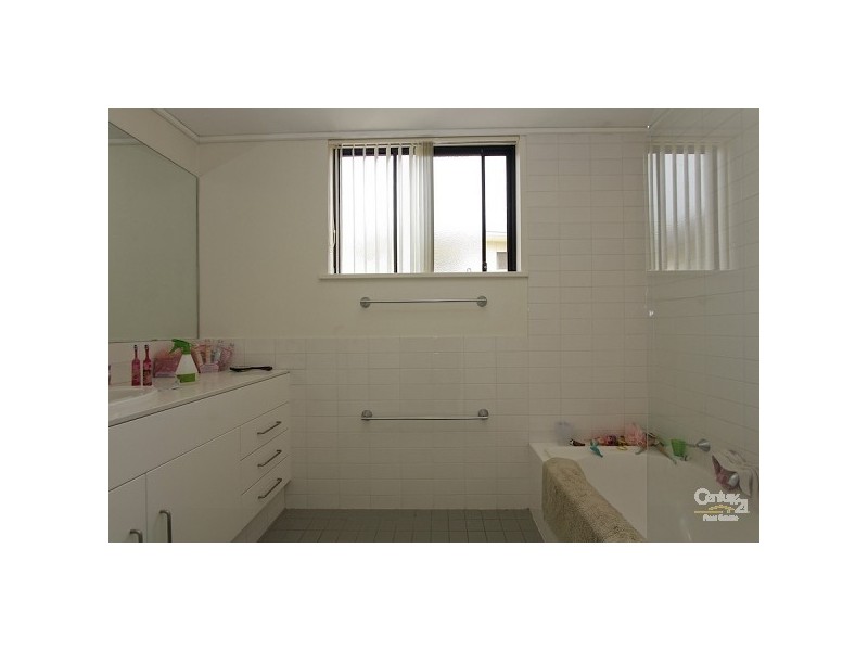3/7 Howard Street, Warners Bay NSW 2282