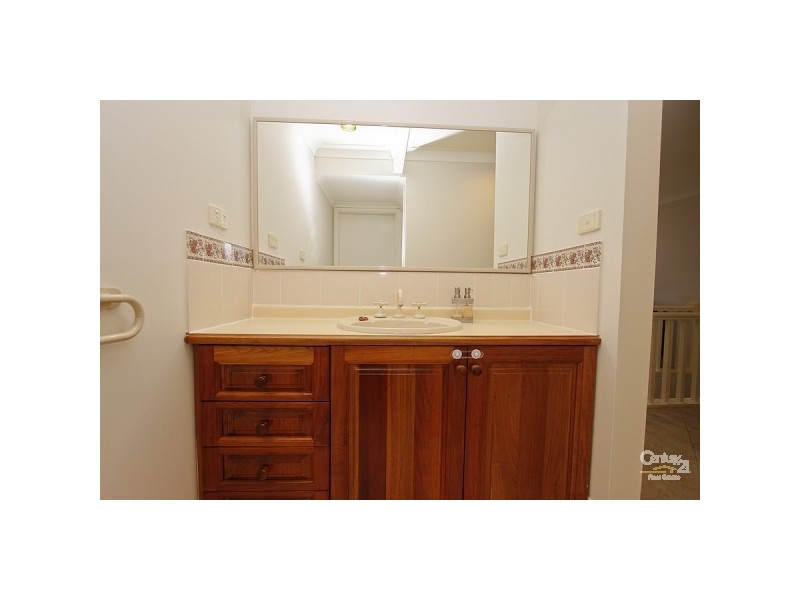 115 Andrew Road, Valentine NSW 2280