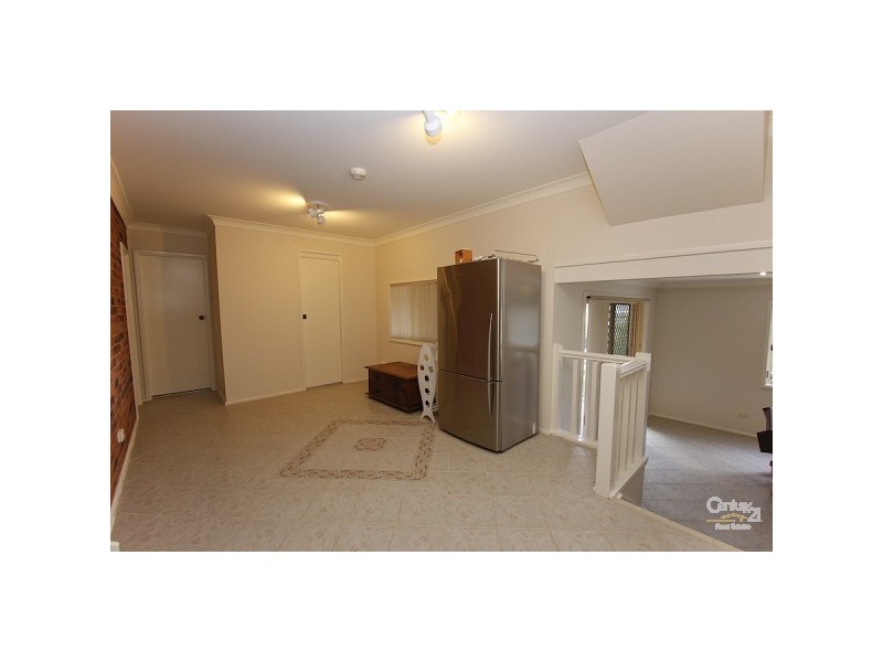 115 Andrew Road, Valentine NSW 2280