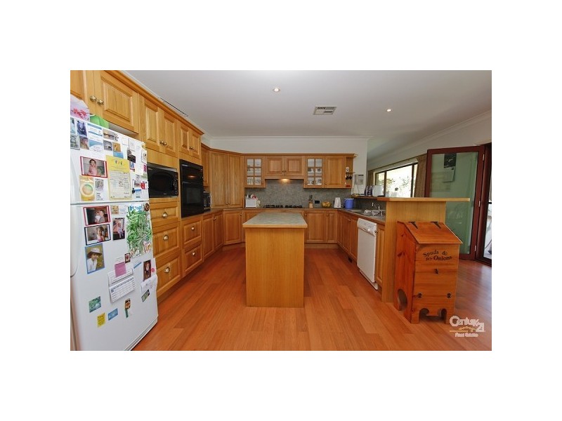 22 Kerrigan Close, Eleebana NSW 2282