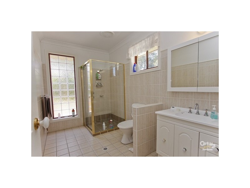 22 Kerrigan Close, Eleebana NSW 2282