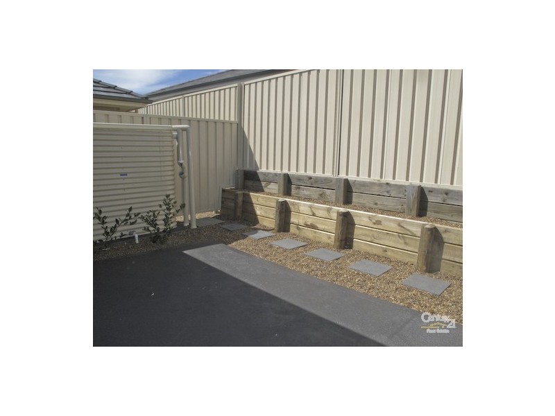 1/65 OShea Circuit, Cessnock NSW 2325