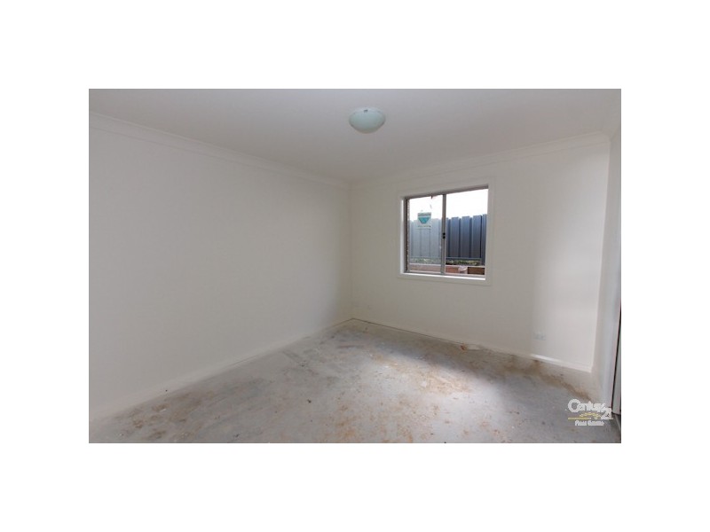 61 Dalmeny Drive, Macquarie Hills NSW 2285